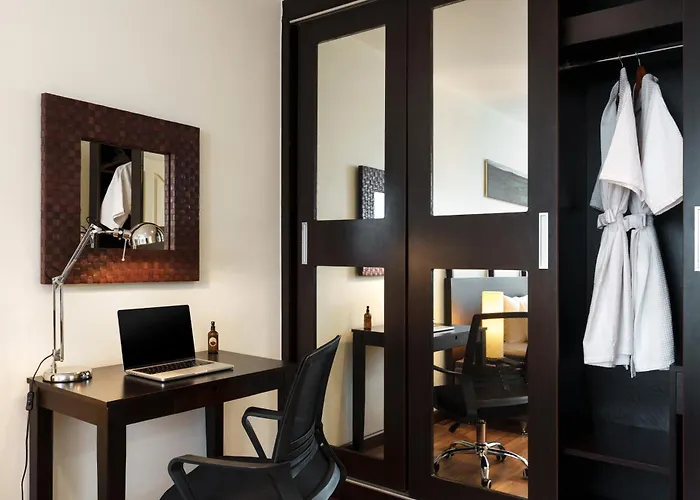 Apartment Verdant Vista King Near Bts With Modern Amenities Bangkok