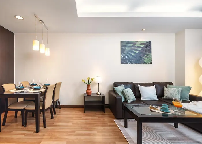 Verdant Vista King Near Bts With Modern Amenities * Bangkok