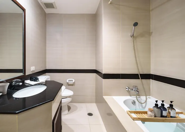 Apartment Verdant Vista King Near Bts With Modern Amenities